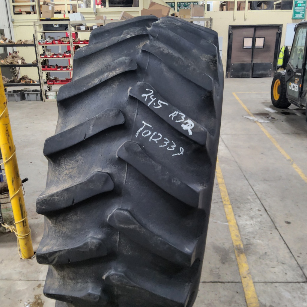 24.5/-32 Firestone Super All Traction 23 R-1 , E (10 Ply)