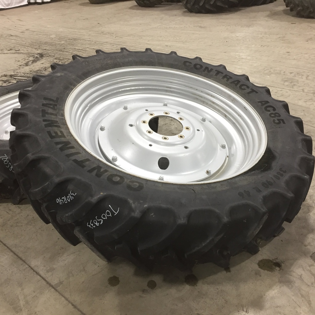 380/90R46 Continental AC85 Contract R-1W on Agco Corp Gray 8-Hole Stub Disc 65%