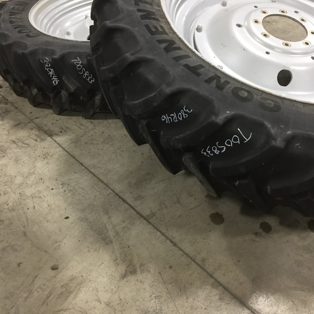 380/90R46 Continental AC85 Contract R-1W on Agco Corp Gray 8-Hole Stub Disc 65%