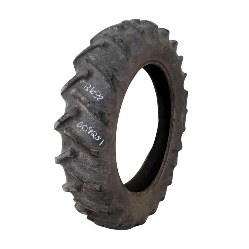 USED 13.6-38 Coop Agripower LSB R-1 C (6 Ply), 70% for Sale | NTS