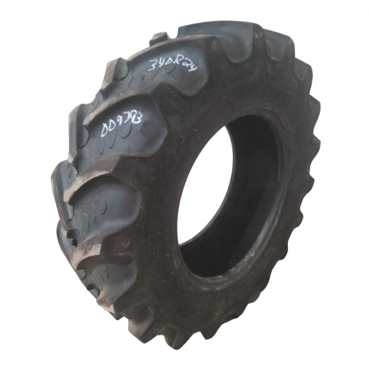 ありー タイヤ④ USED 340/85R24 BKT Tires Agrimax RT 855 R-1W 125A8 45% for Sale