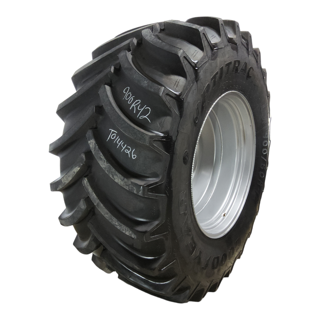 USED LSW900/60R42 Goodyear Farm Optitrac R-1W 200D 99% for Sale