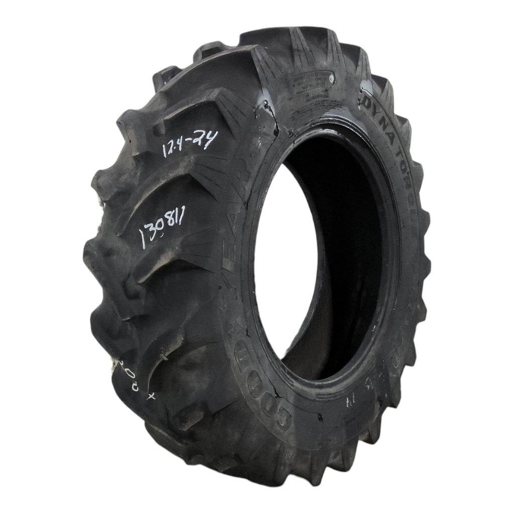 ＧＯＯＤ ＹＥＡＲ USED 12.4-24 Goodyear Farm Dyna Torque II R-1 D (8 Ply), 122A8 55