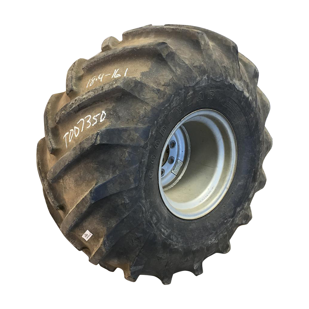 USED 18.4/-16.1 Goodyear Farm Sure Grip Traction SL I-3 on Case IH