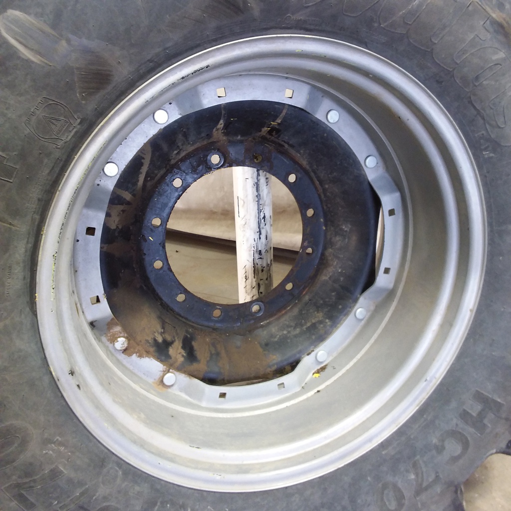 480/70R34 Mitas HC70 R-1W on Case IH Silver Mist/Black 12-Hole Waffle Wheel (Groups of 3 bolts) 70%