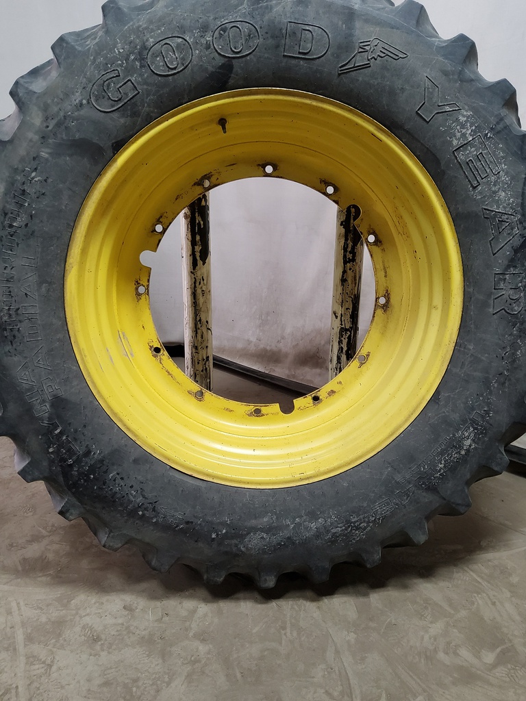 16"W x 42"D, John Deere Yellow 12-Hole Stub Disc