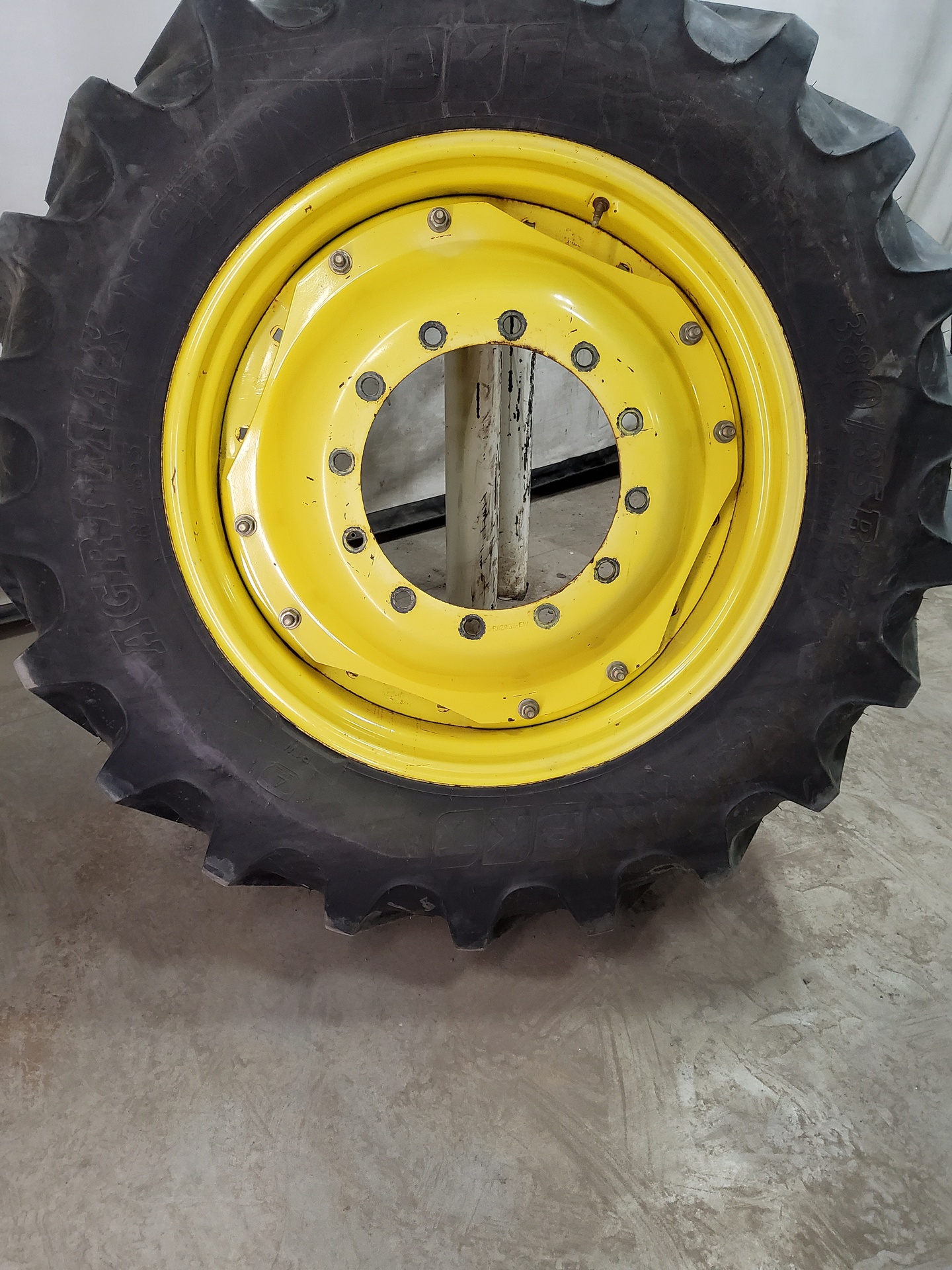 UsedWaffle Wheel (Groups of 2 bolts) for Sales NTS Tire Supply New