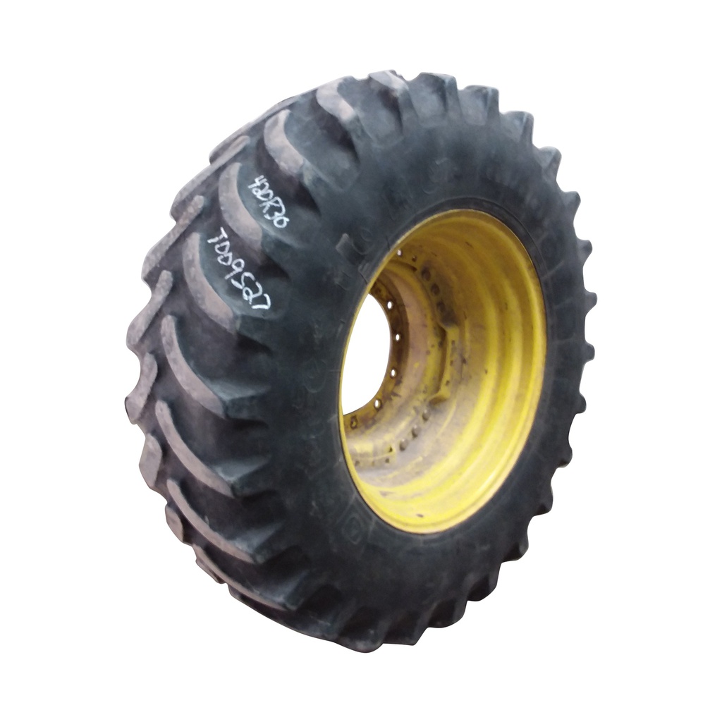 420/90R30 Firestone Radial All Traction FWD R-1 on John Deere Yellow 12-Hole Waffle Wheel (Groups of 3 bolts) 40%