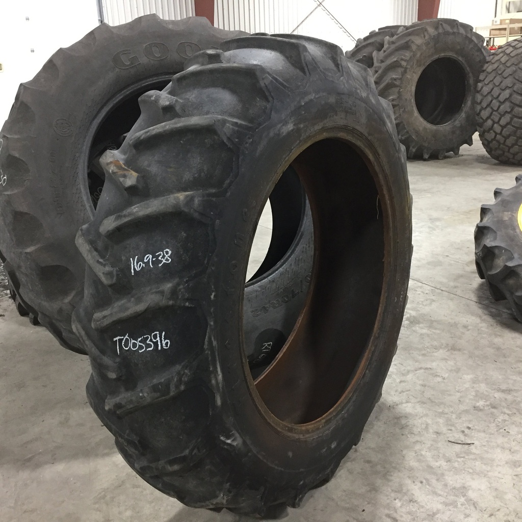 16.9/-38 Firestone Traction Field & Road R-1, C (6 Ply) 40%
