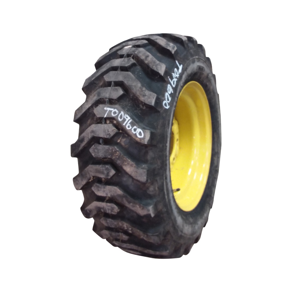 10/-16.5 Titan Farm Trac Loader SS NHS  R-4, C (6 Ply) 99%