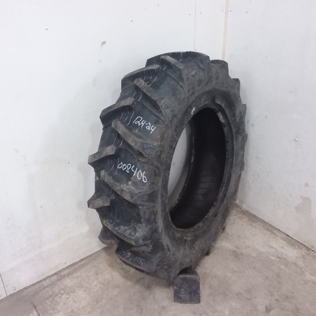 12.4/-24 Harvest King Field Pro All Purpose R-1, D (8 Ply) 85%