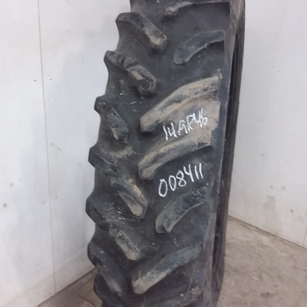 14.9/R46 Goodyear Farm Dyna Torque Radial R-1 142 A8 60%