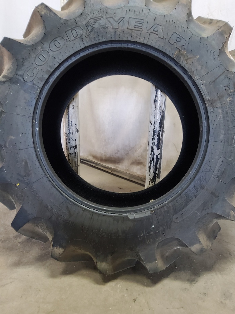 420/90R30 Goodyear Farm Special Sure Grip Radial TD8 R-2 142 B 99%