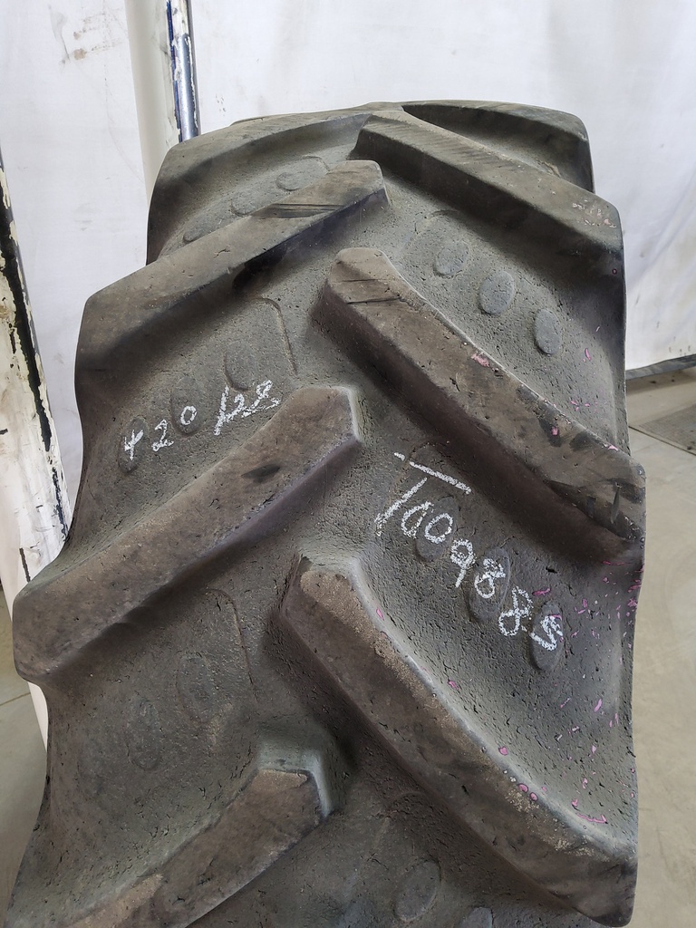 420/85R28 BKT Tires Agrimax RT 855 R-1W 139 A8 60%