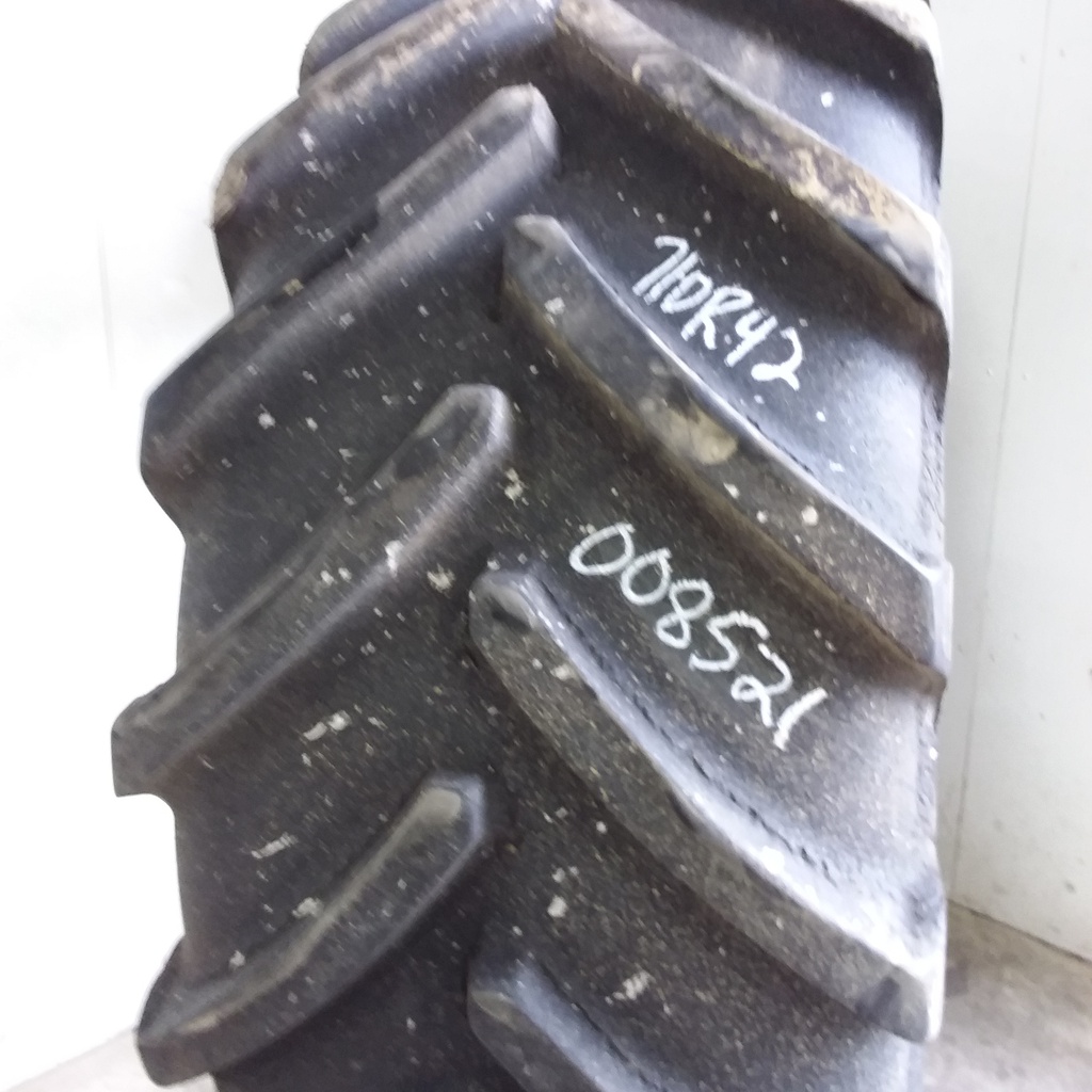 710/70R42 Michelin XM28 R-1W 173 B 65%