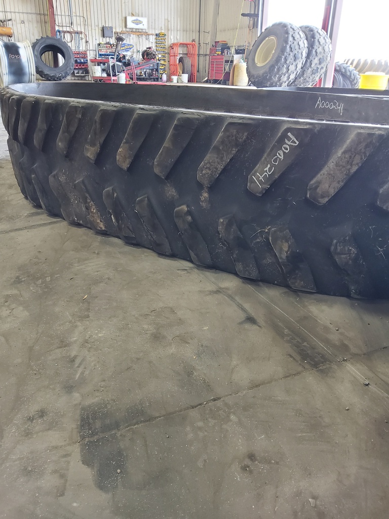 18" Goodyear Trackman Case IH Rowtrac 60%