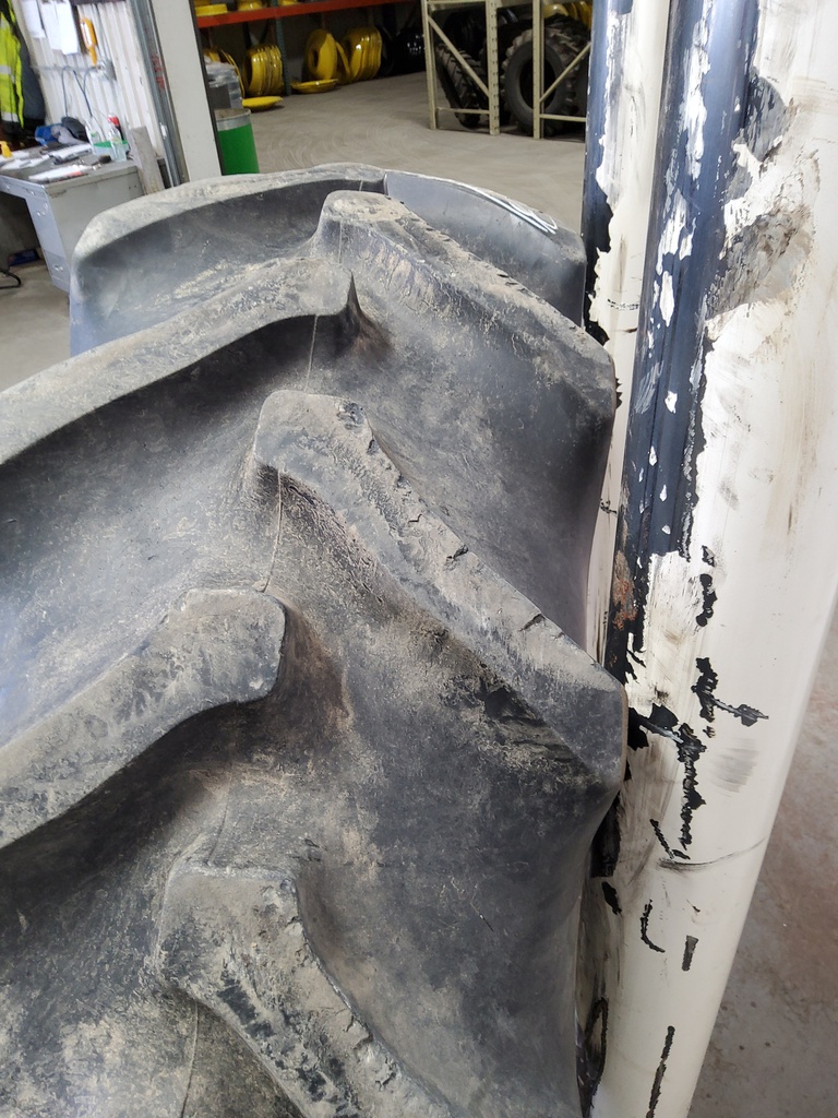 420/90R30 Goodyear Farm Special Sure Grip Radial TD8 R-2 142 B 70%
