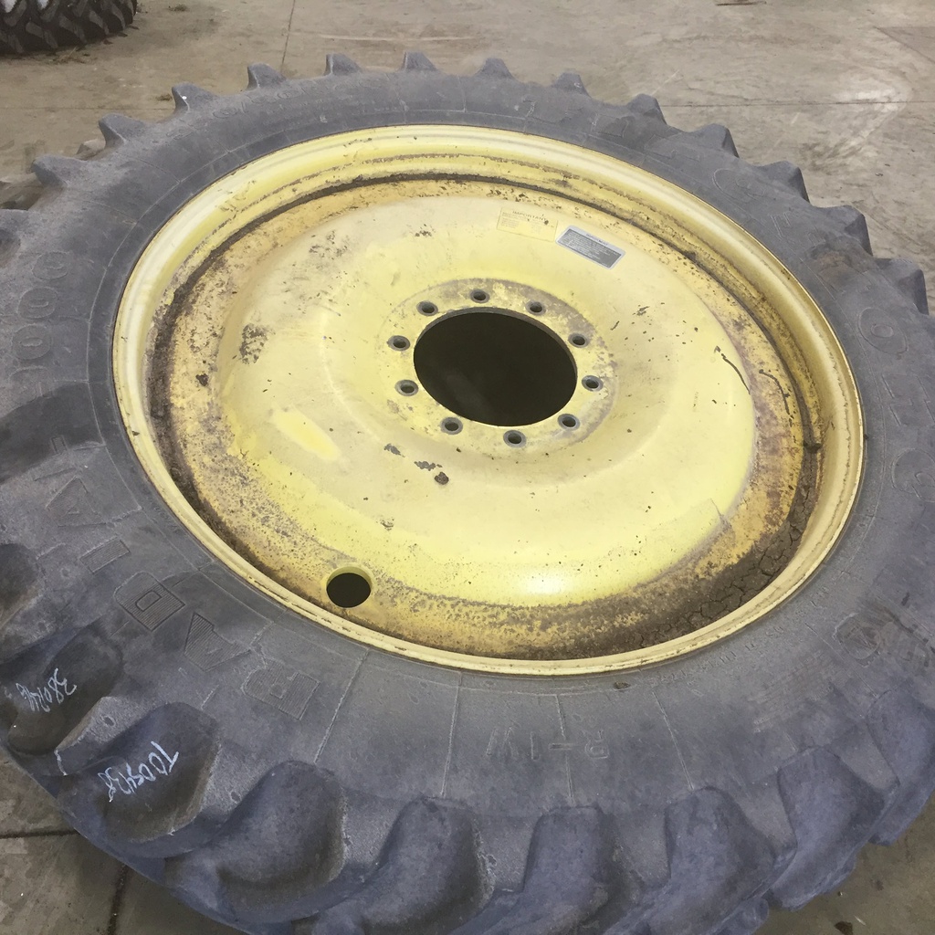 13"W x 46"D, John Deere Yellow 10-Hole Bubble Disc