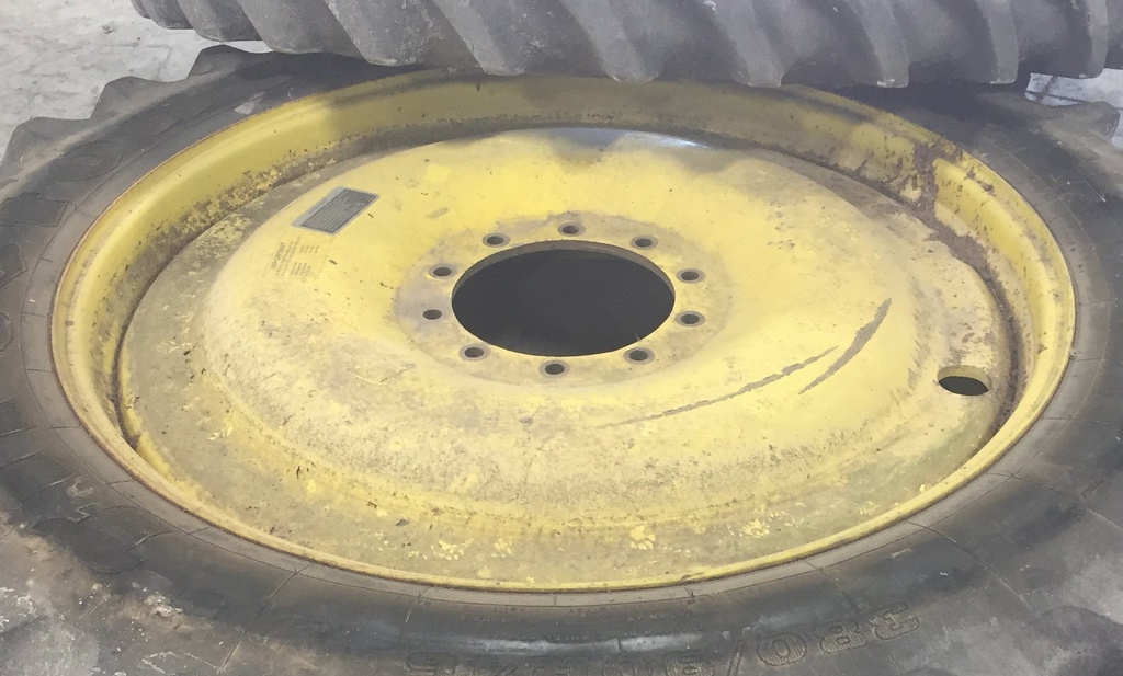 13"W x 46"D, John Deere Yellow 10-Hole Bubble Disc