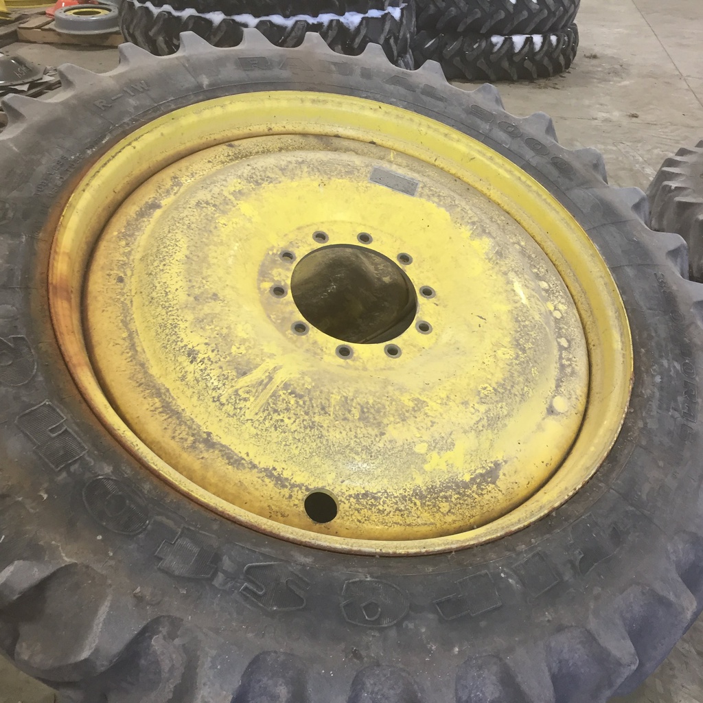 13"W x 46"D, John Deere Yellow 10-Hole Bubble Disc
