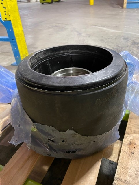 10.5" Wide Mid-Roller Bogie Wheel for Case IH STX Quadtrac Tractors Bolt-On 2 piece Midroller conversion kit