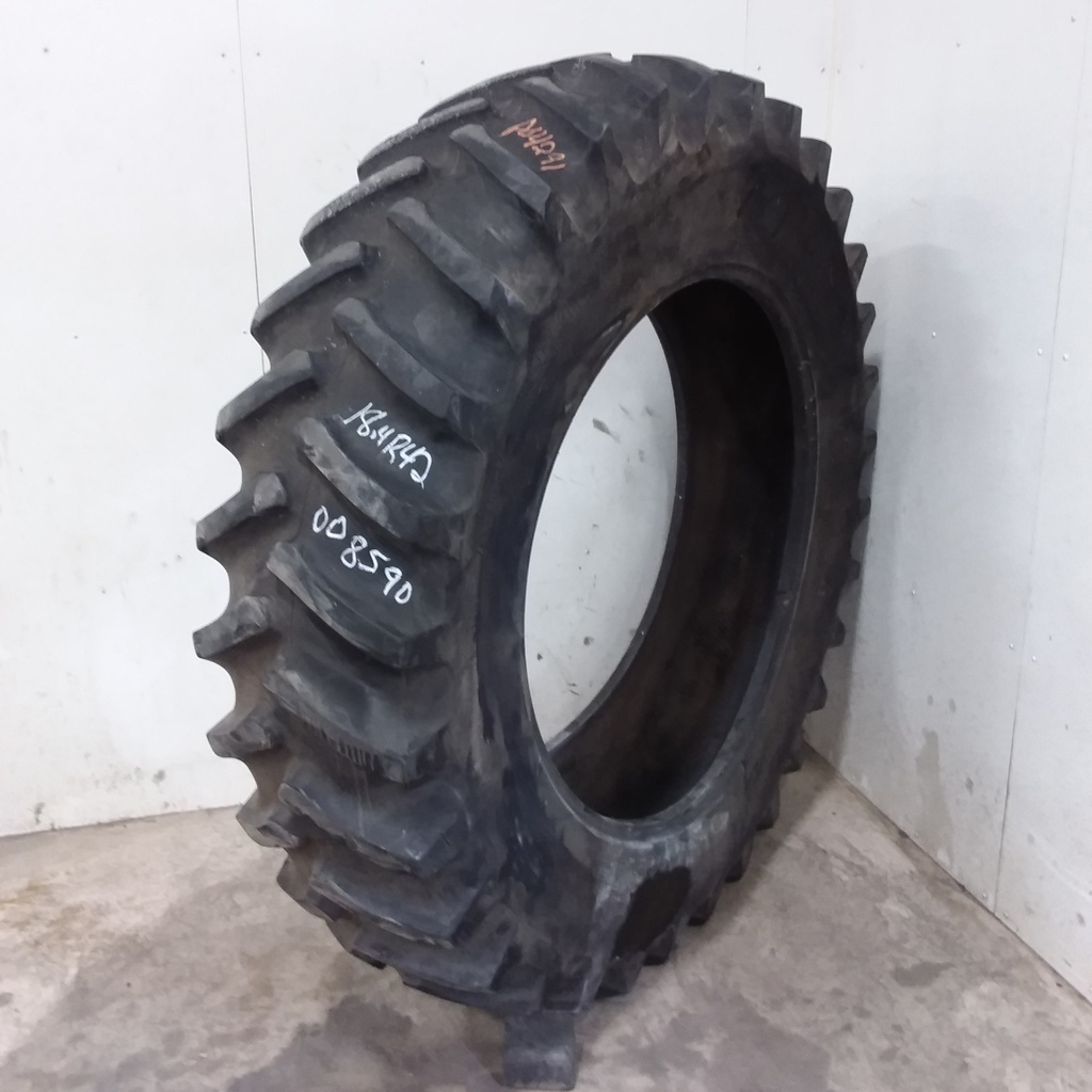 18.4/R42 Firestone Radial All Traction 23 R-1 148 A8, ** (10 Ply) 65%