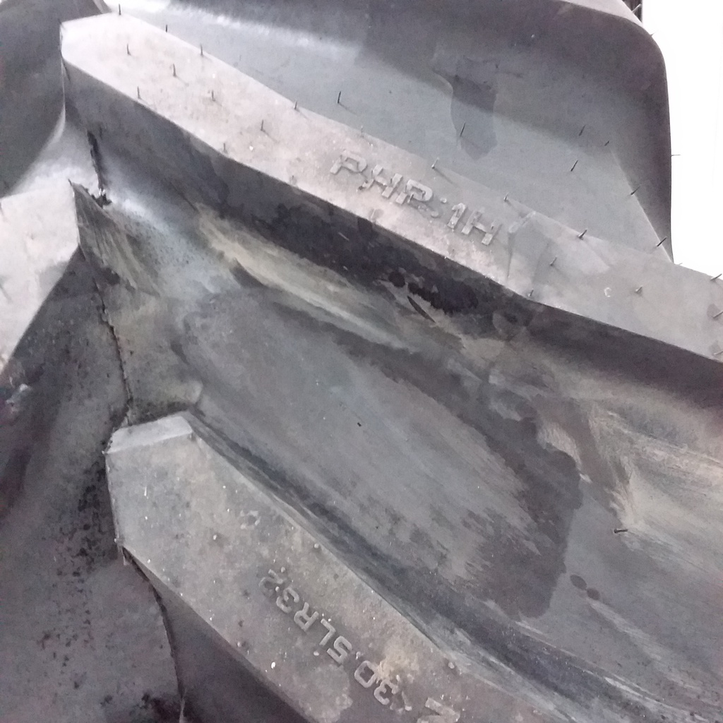 800/65R32 Pirelli PHP65 R-1W 172 B 99%