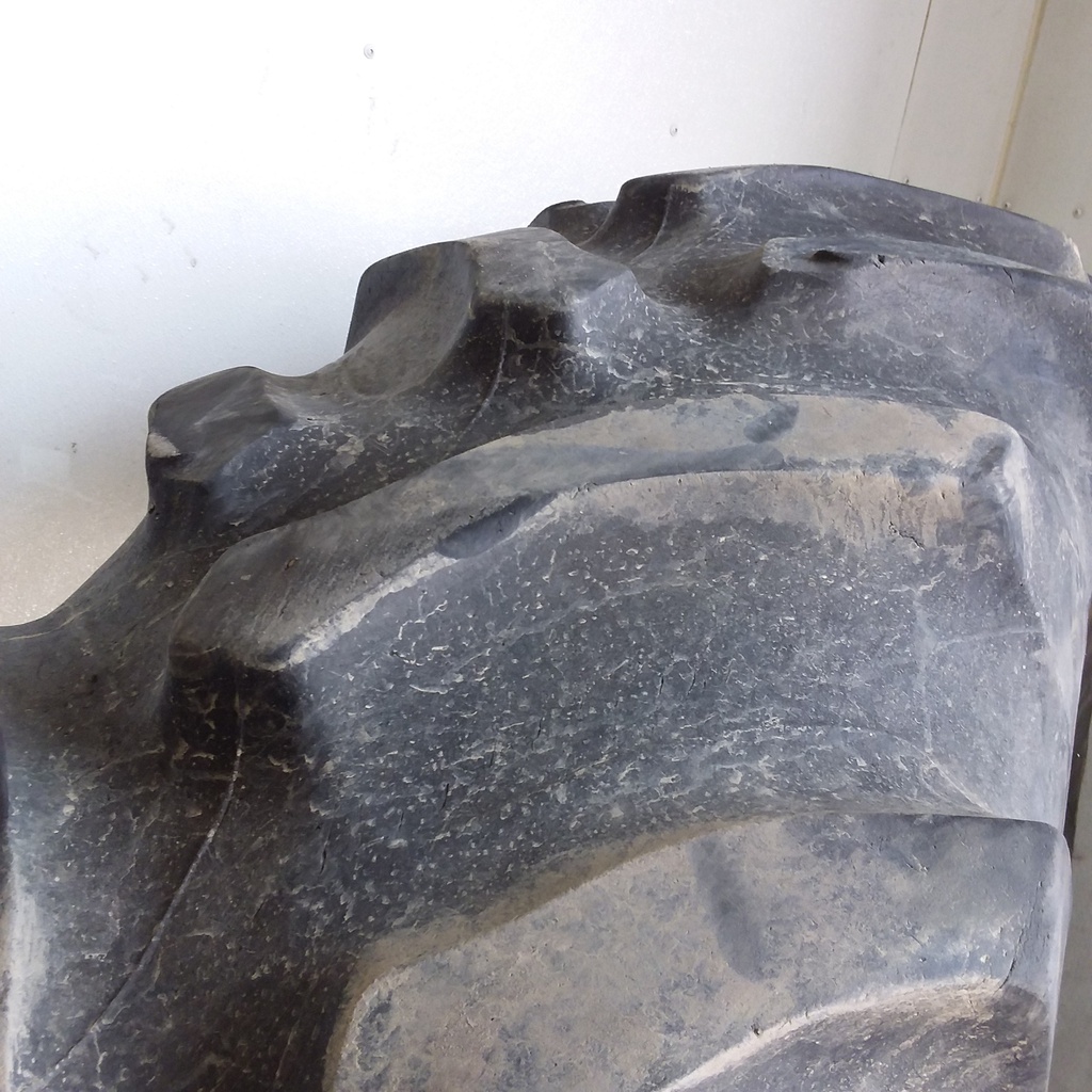 20.8/-38 Power Mark L/S Rear Trac R-1, D (8 Ply) 60%