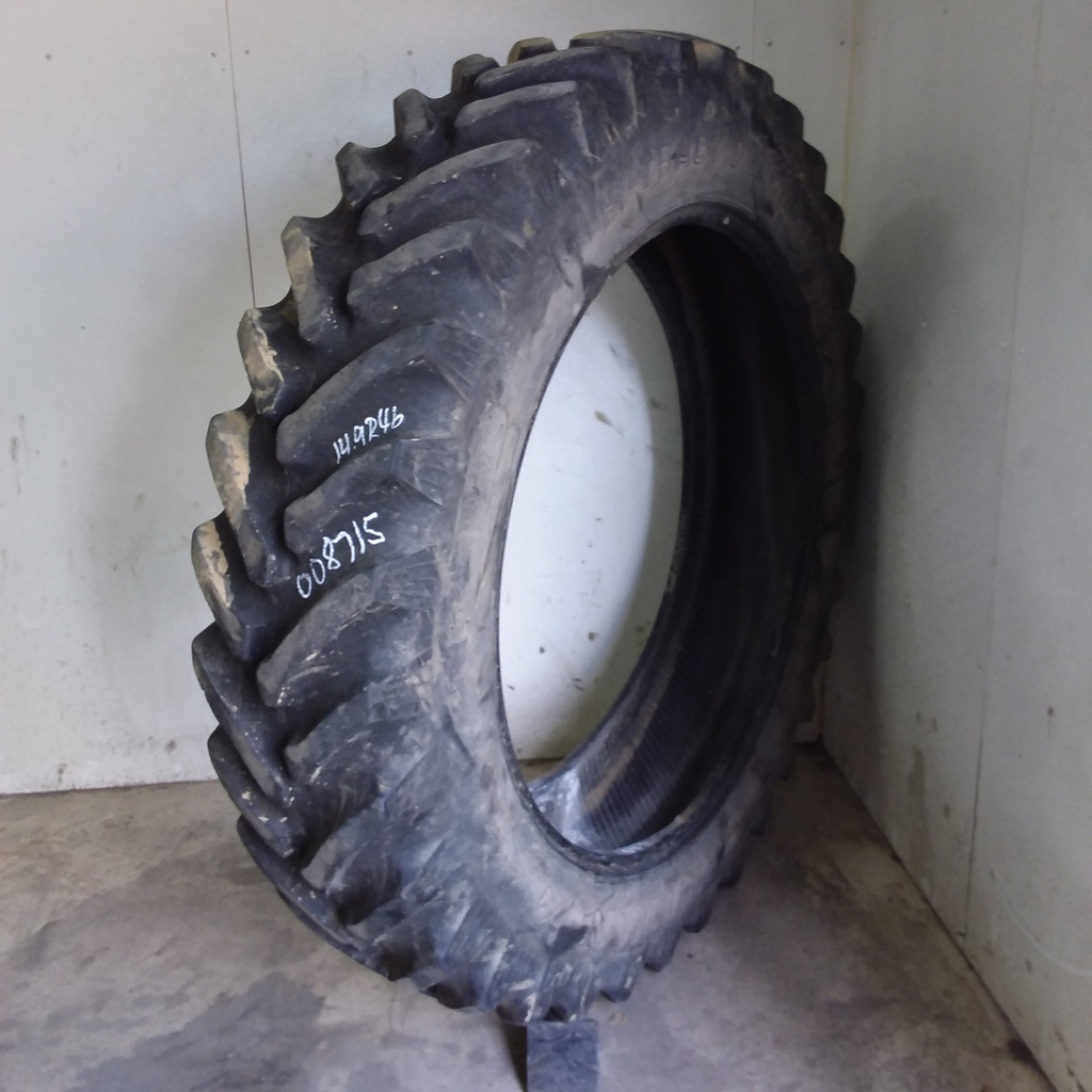 14.9/R46 Titan Farm Hi Traction Lug Radial R-1 142 B 70%