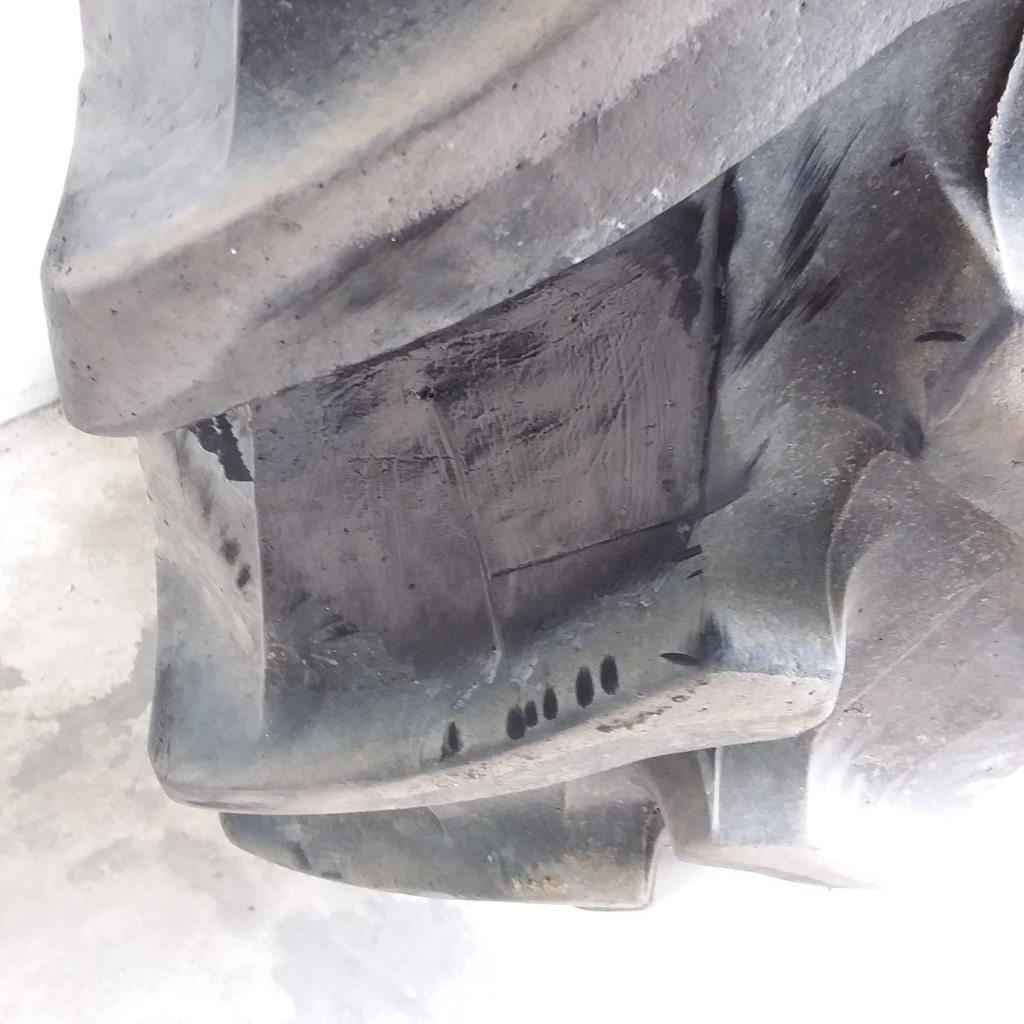 460/85R38 Pirelli PHP85 R-1W 149 B 75%