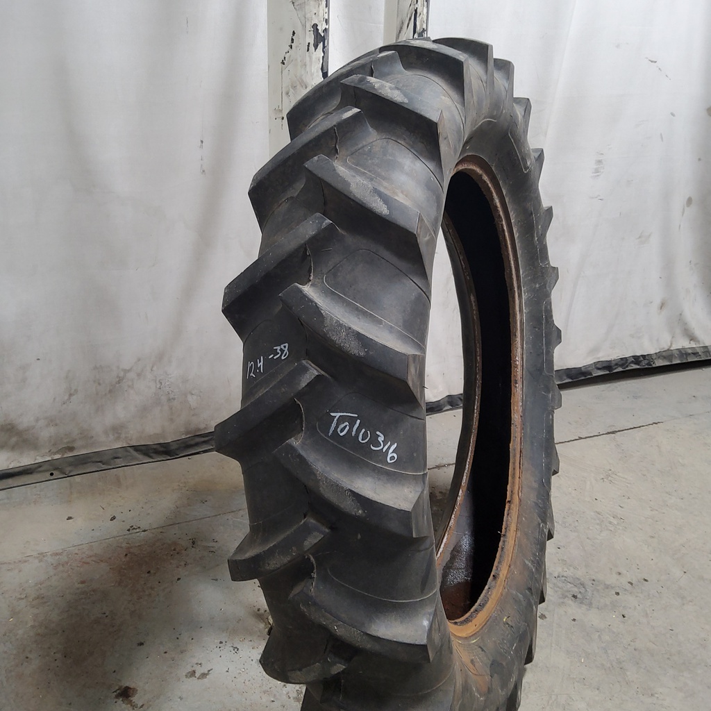 12.4/-38 Armstrong Hi Power Lug R-1, B (4 Ply)