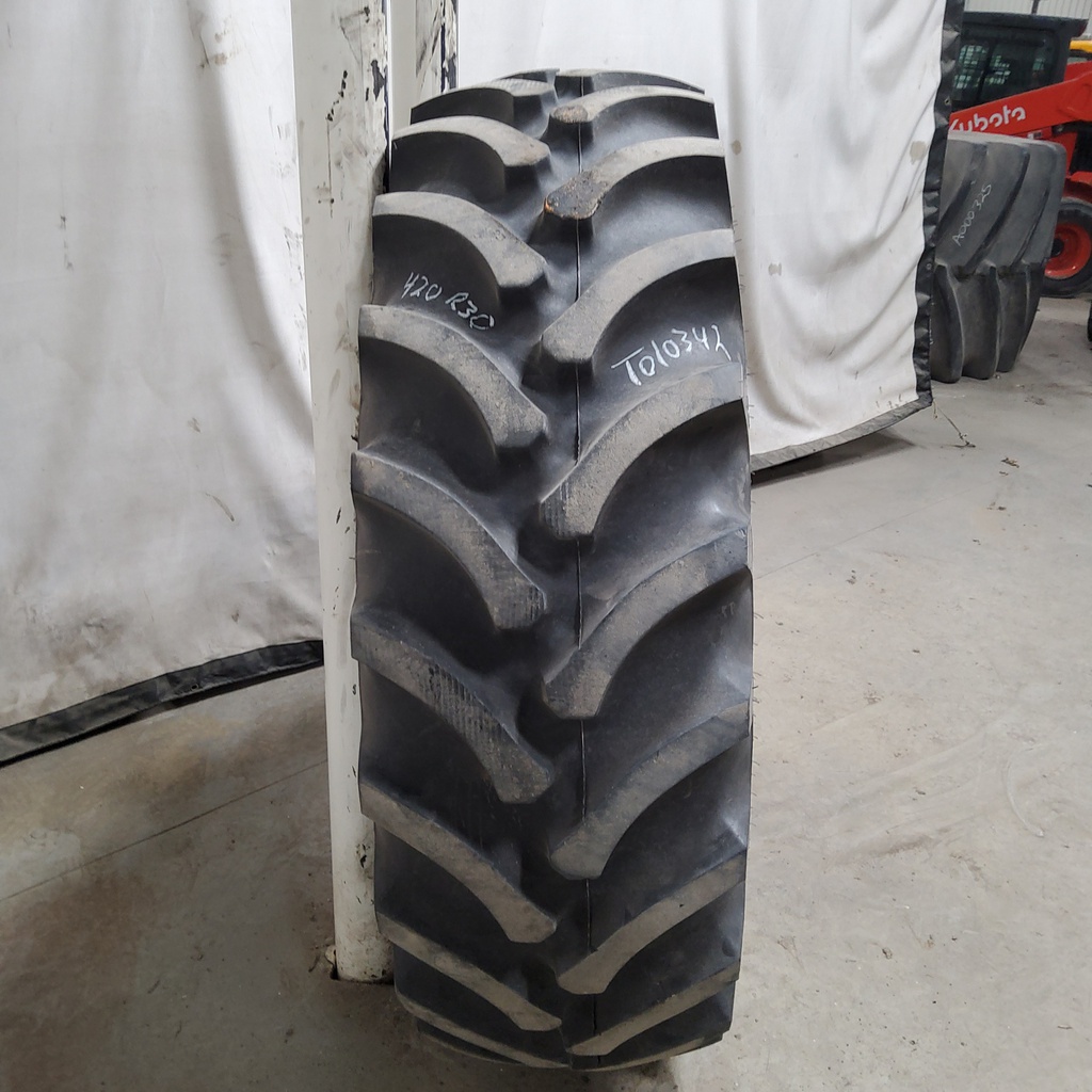 420/90R30 Firestone Radial All Traction FWD R-1 142 B 90%
