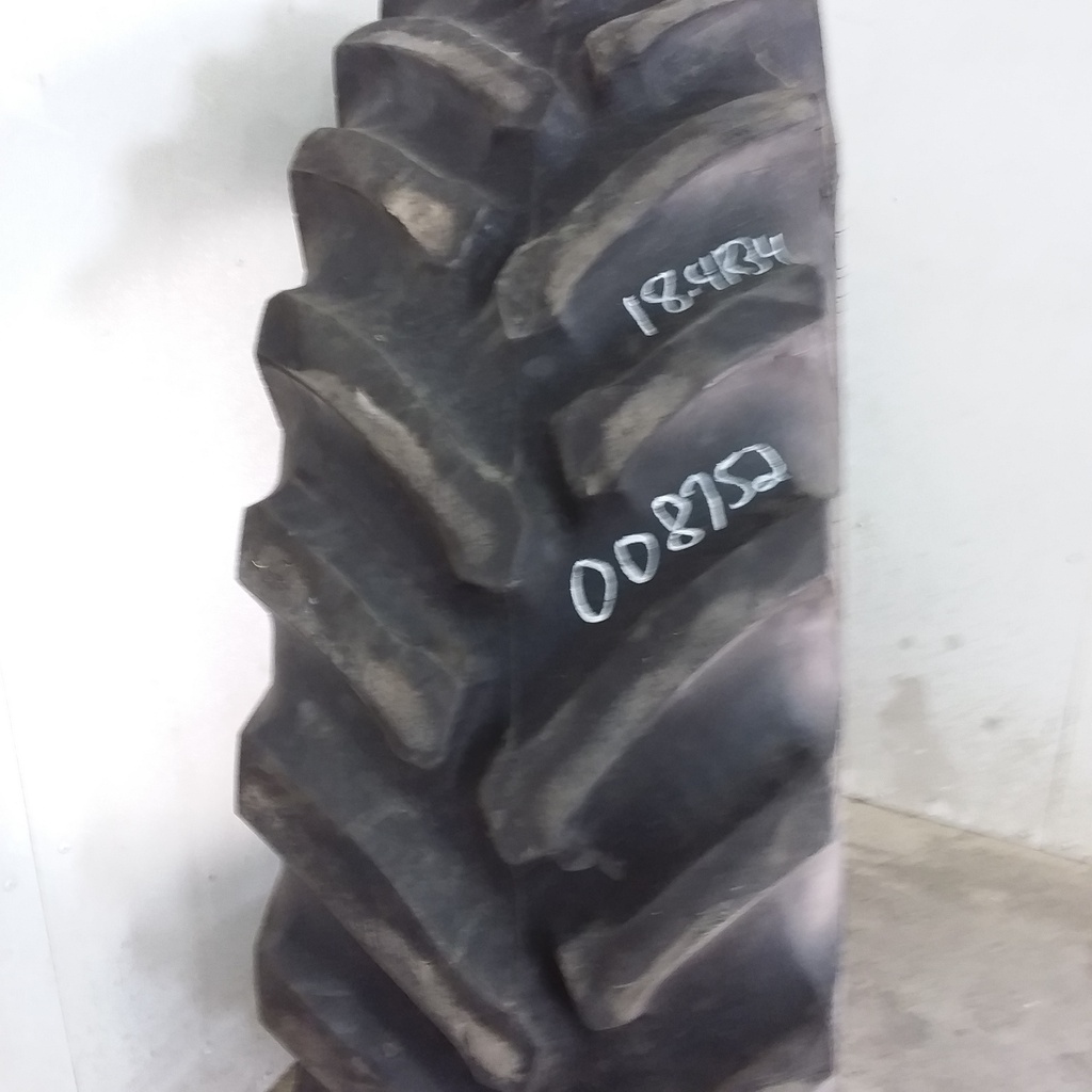 18.4/R34 Titan Farm Hi Traction Lug Radial R-1 139 B 60%