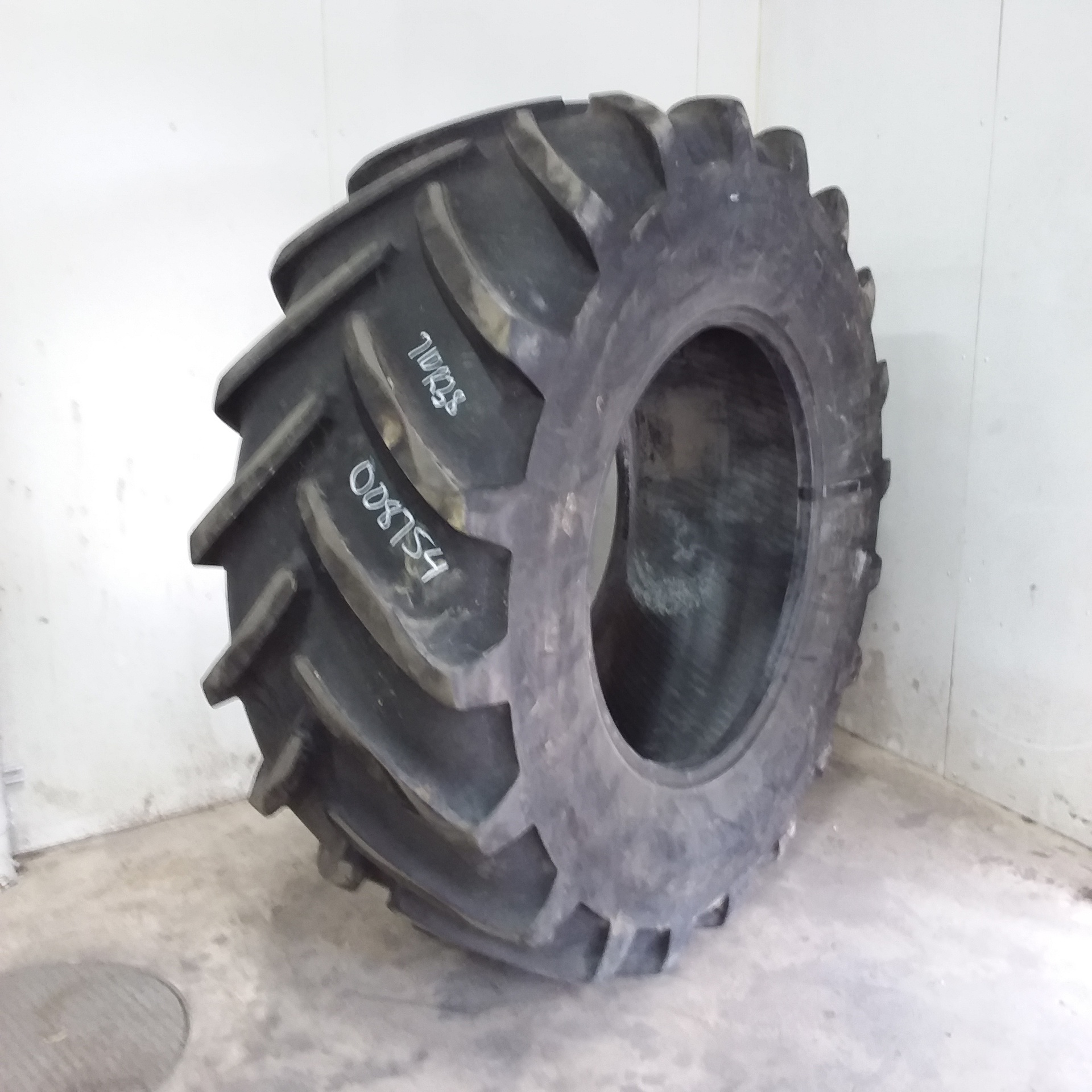 Used710/70R38 Michelin XM28 R1W Agricultural Tires for Sales NTS