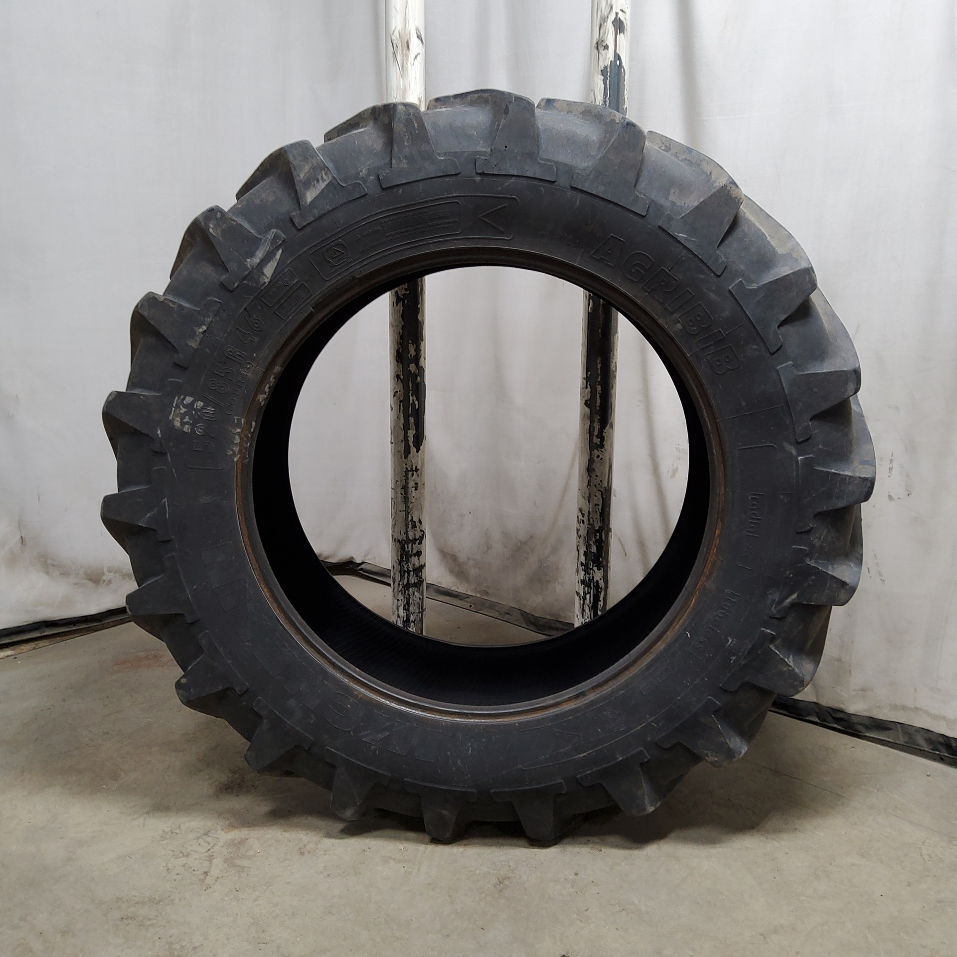 Used520/85R46 Michelin AgriBib R1W Agricultural Tires for Sales NTS