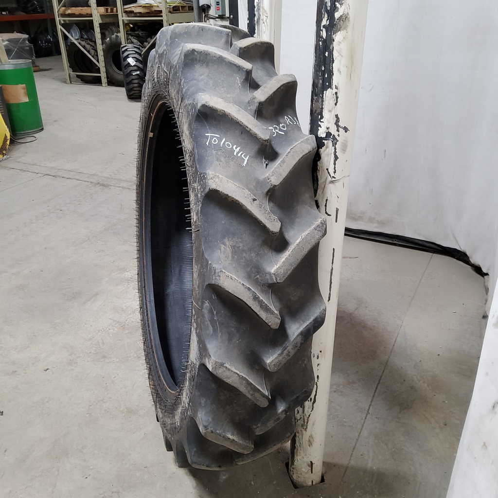 320/85R38 Goodyear Farm DT800 Super Traction R-1W 143 B 85%