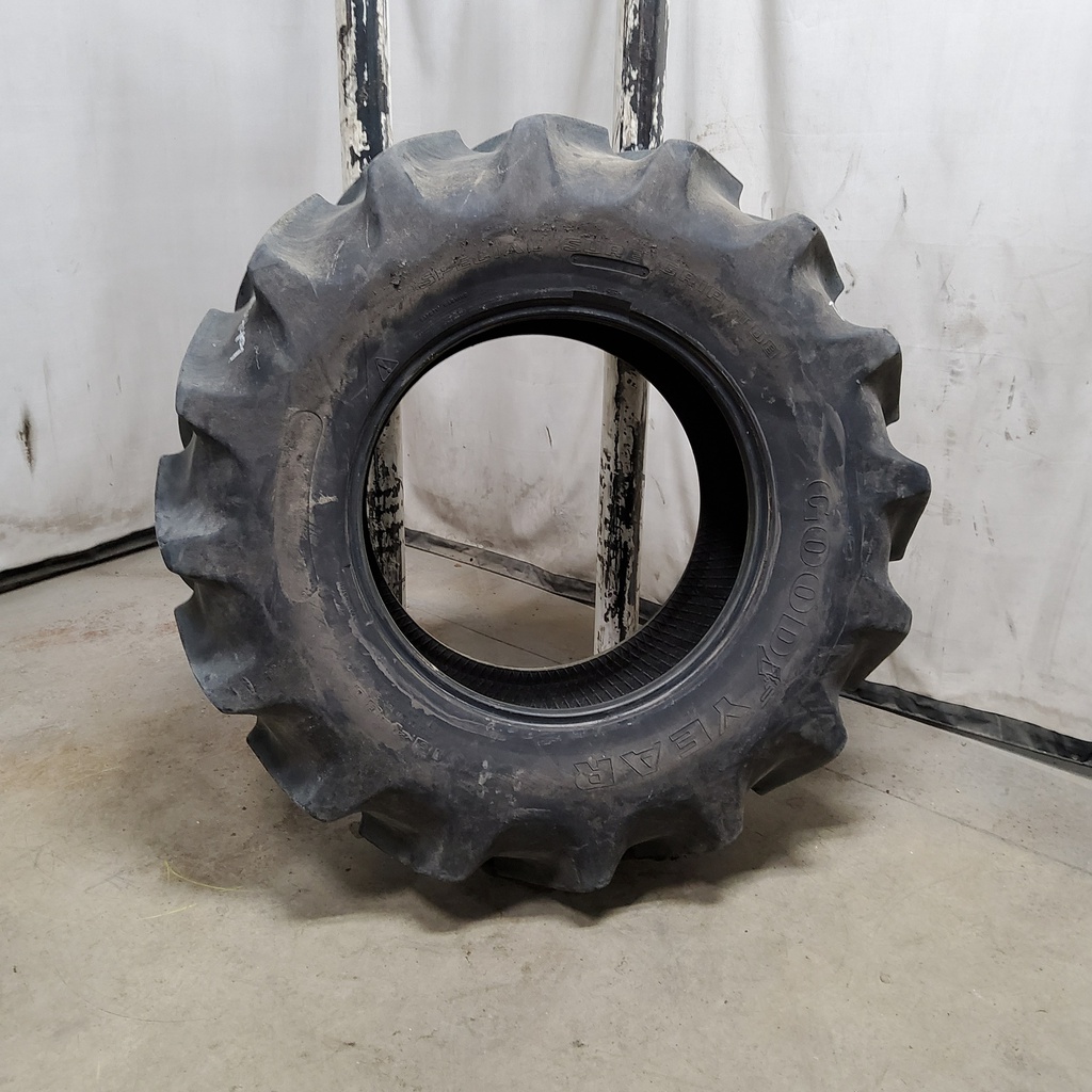 18.4/-30 Goodyear Farm Special Sure Grip TD8 R-2, E (10 Ply) 70%