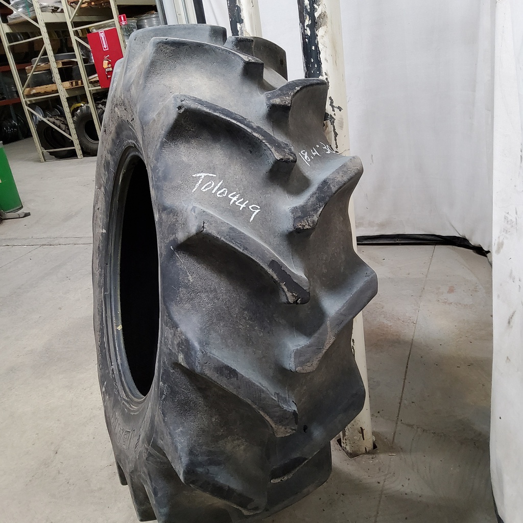 18.4/-30 Goodyear Farm Special Sure Grip TD8 R-2, E (10 Ply) 70%