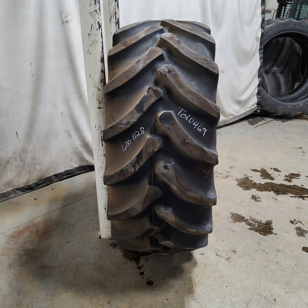 600/65R28 Firestone Radial All Traction DT R-1W 147 B 70%