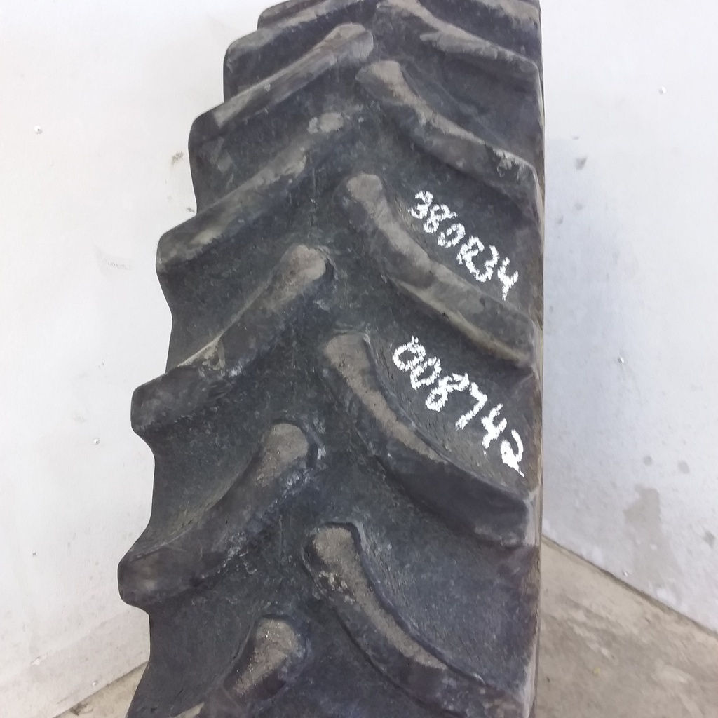 380/85R34 Firestone Radial All Traction FWD R-1 137 B 55%