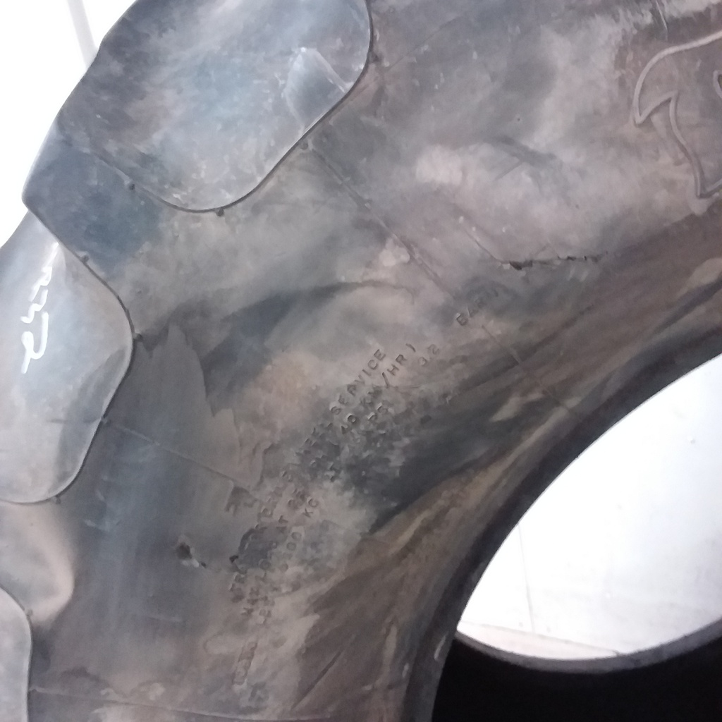650/75R32 Firestone Radial All Traction DT R-1W 172 B 70%