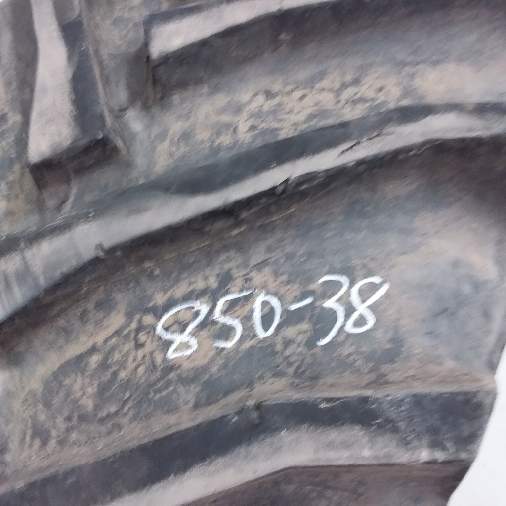 850/60-38 Trelleborg T414 R-1W 175 A8 85%