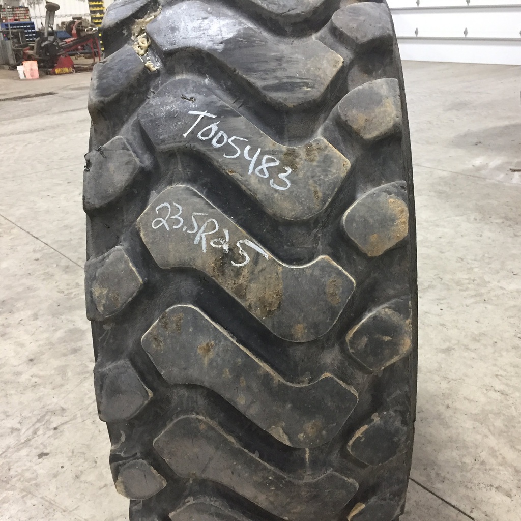 23.5/R25 Michelin XHA2 L-3 195 A2 75%