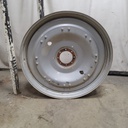 8-Hole Stub Disc (groups of 2 bolts) Center for 42"-54" Rim, Case IH Silver Mist