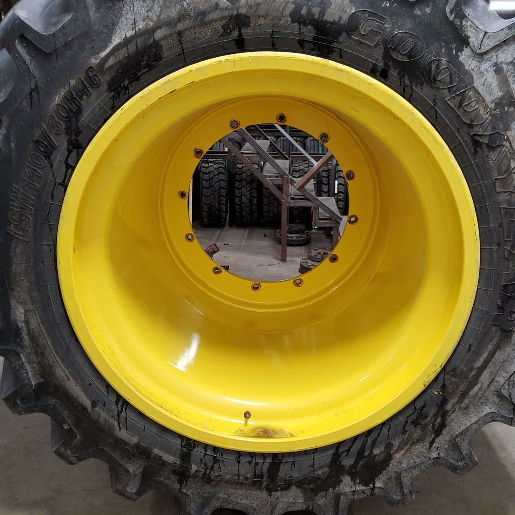 50"W x 46"D, John Deere Yellow 12-Hole Stub Disc (Double Disc)