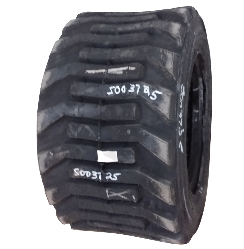 31/15.50-16.5 Titan Farm HD2000 II SS NHS  R-4, D (8 Ply) 99%
