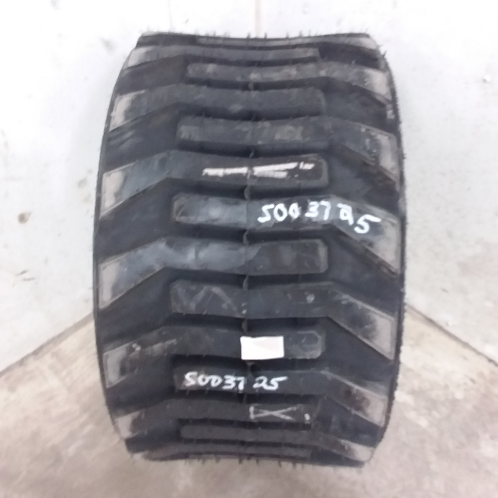 31/15.50-16.5 Titan Farm HD2000 II SS NHS  R-4, D (8 Ply) 99%