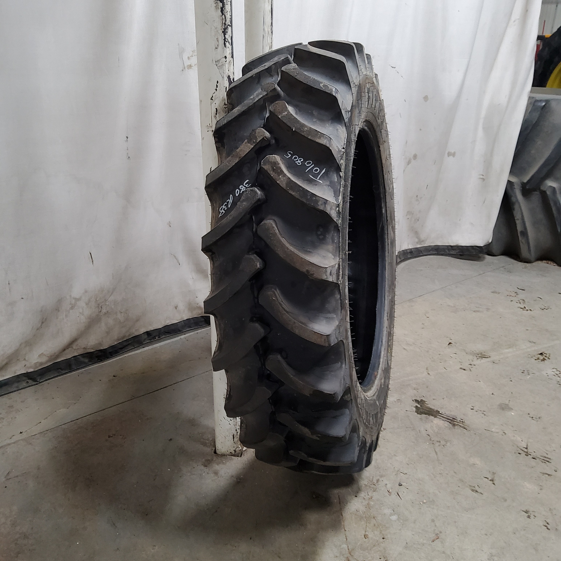 Used380/80R38 Firestone Radial All Traction DT R-1W Agricultural Tires ...