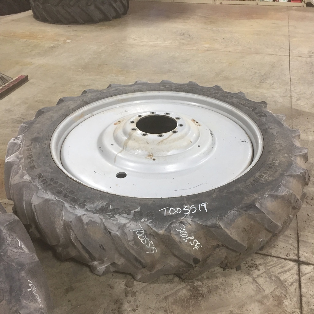 380/90R54 Goodyear Farm DT800 Super Traction R-1W on Case IH Silver Mist 10-Hole Formed Plate W/Weight Holes 40%