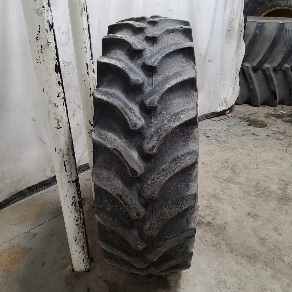 420/90R30 Firestone Radial All Traction FWD R-1 142 B 55%